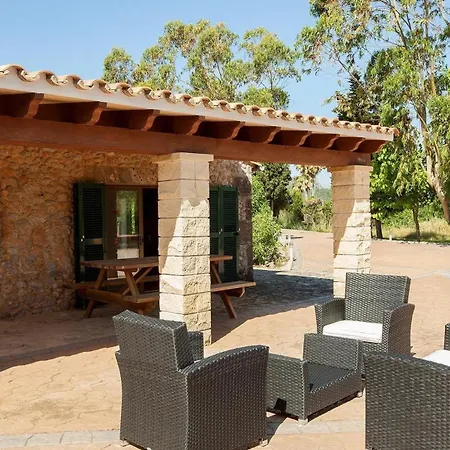 펜션 Helles Haus Fuer 6 Personen Mit Pool Und Klimaanlage 500 Meter Vom Entfernt